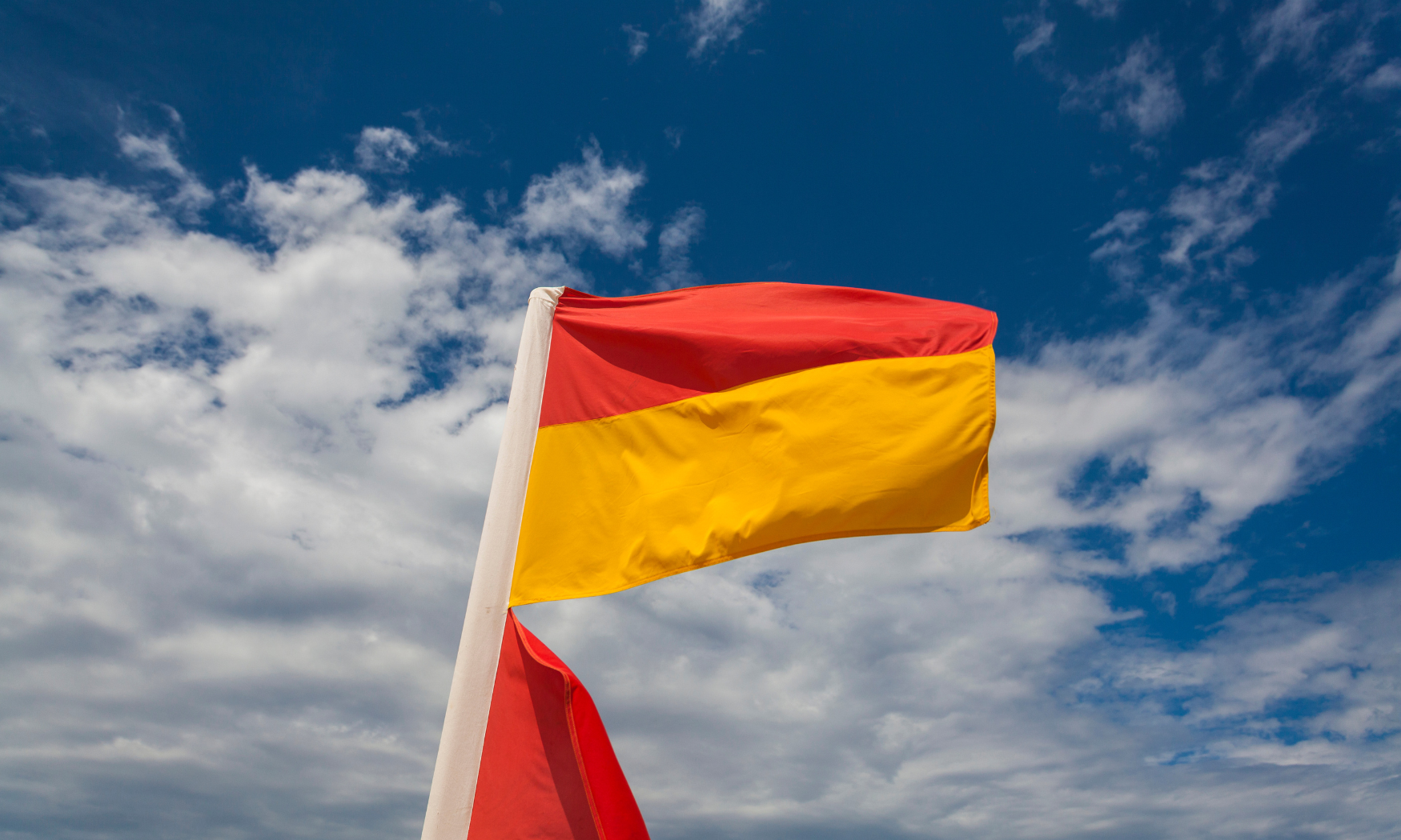 Red And Yellow Flags to stay safe on the beach